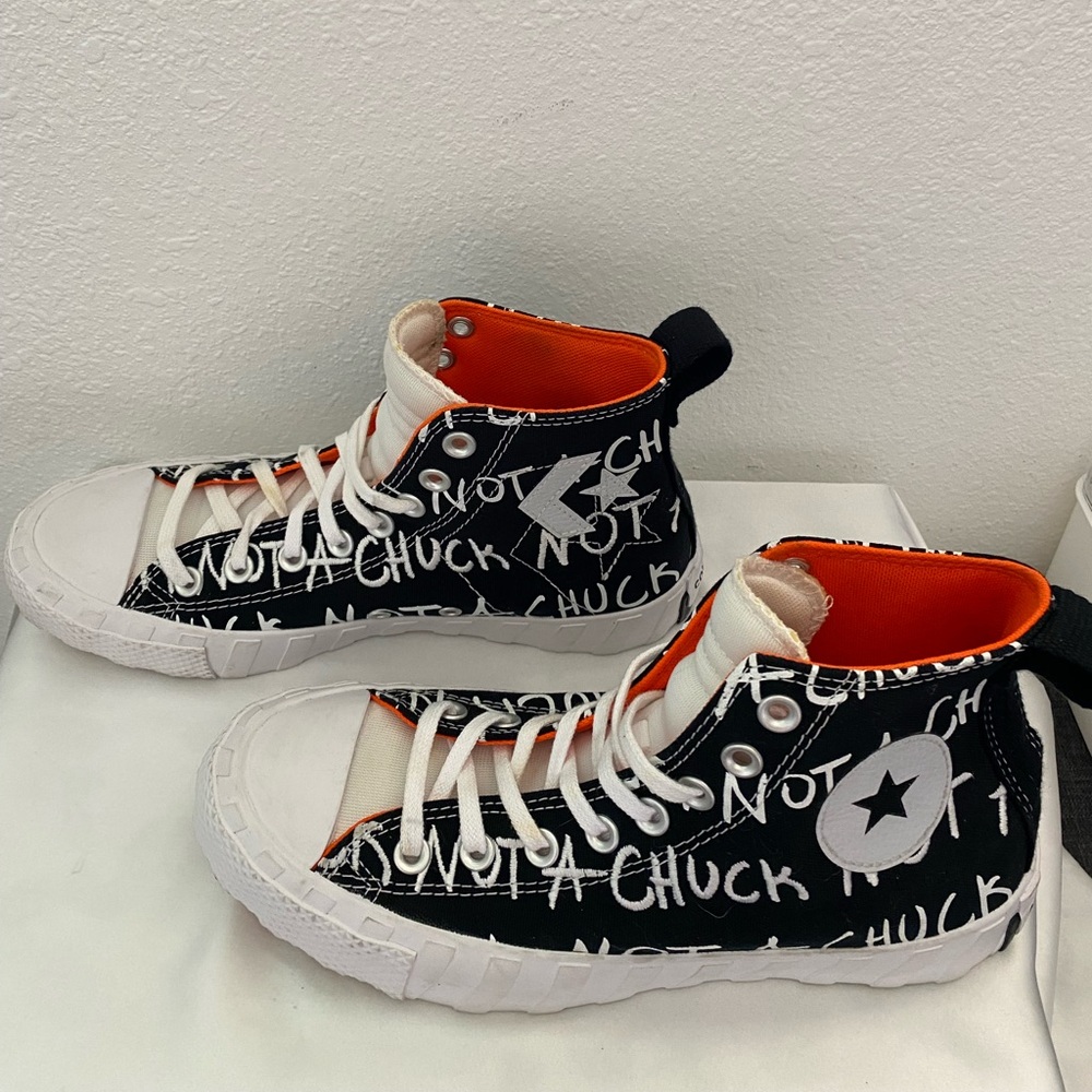 Converse Black and White High-Top Sneakers Classic Canvas Design